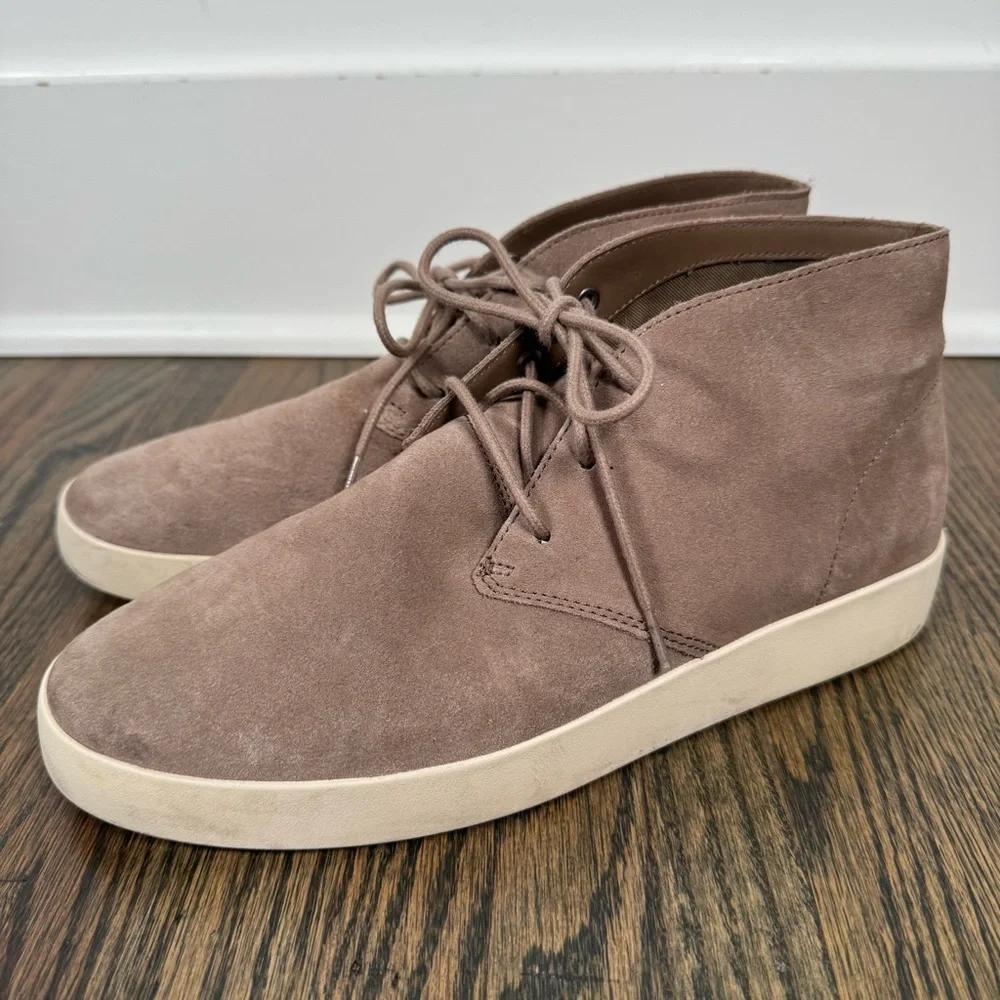 Everlane The Desert Chukka Suede Boots size 8.5